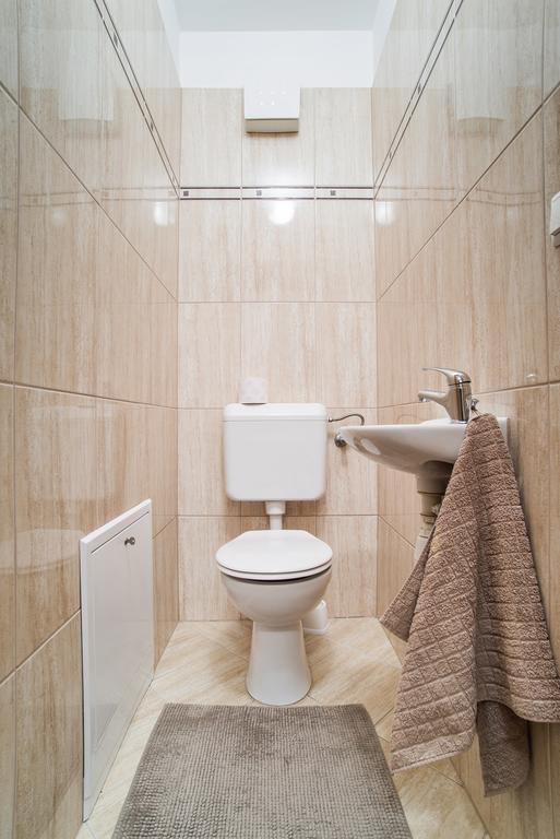 Lovely Corvin Apartment Будапеща Екстериор снимка